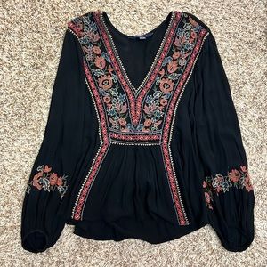 American eagle long sleeve embroidered top xs